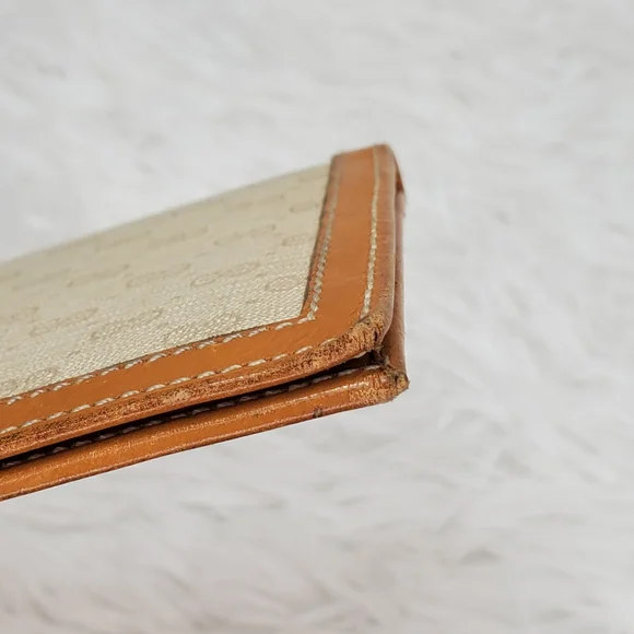 Gucci Vintage check book/ passport wallet